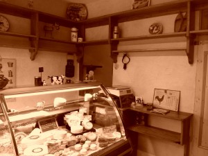 vitrine-fromagerie-mirepoix-lucie