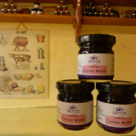 Confiture de cerise noire